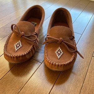 Manitobah Mukluks Canoe loafer